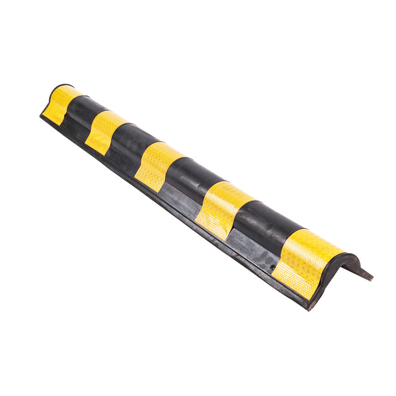 Protectores de esquina de goma PS035