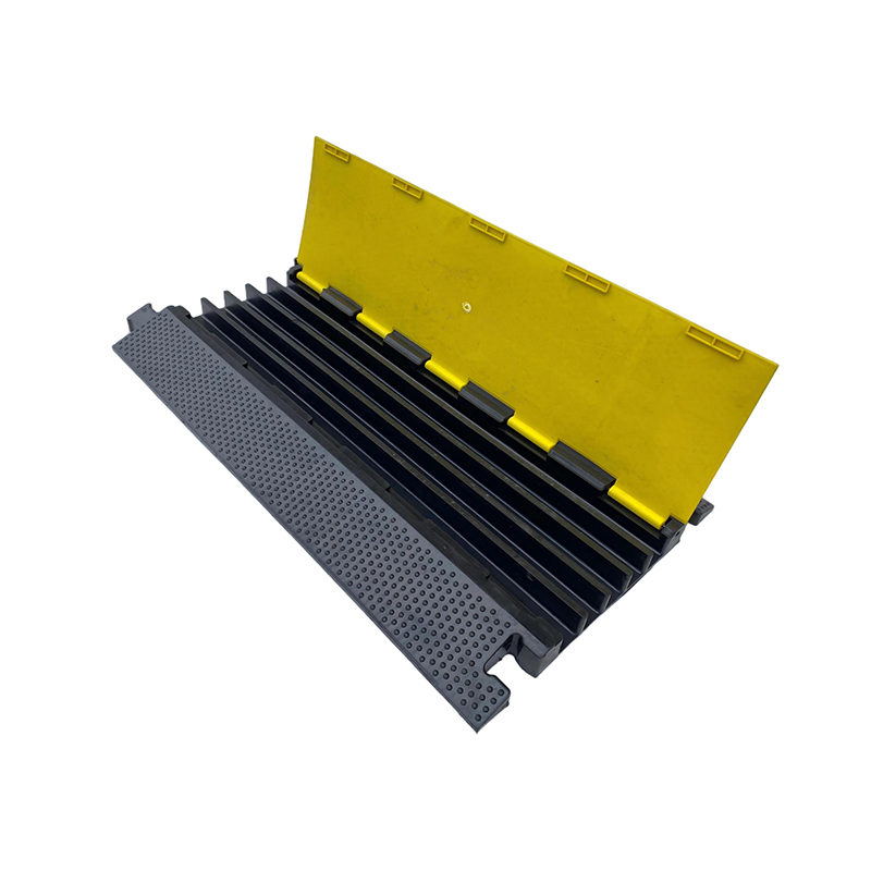 SH018-5S Protector de cable de plástico y caucho entrelazado modular de alta resistencia